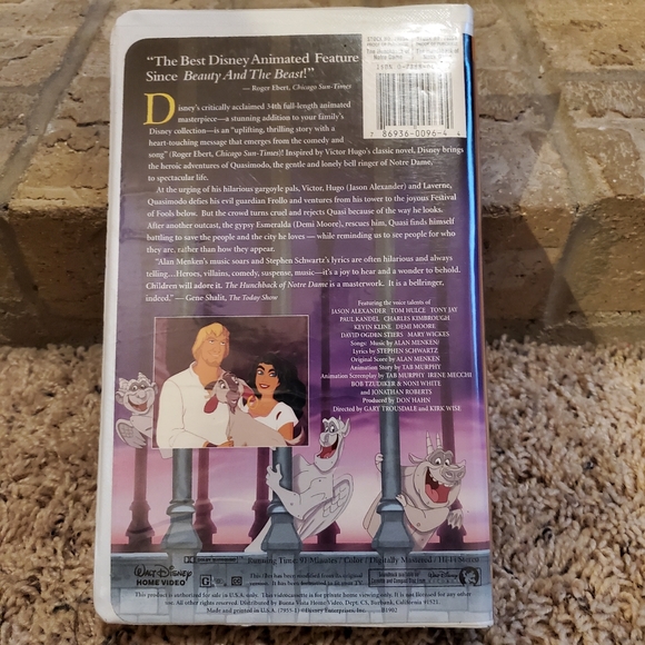 🛍The Hunchback of Notre Dame VHS Walt Disney Masterpiece Collection - Picture 2 of 9